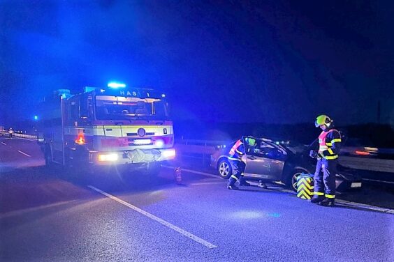 Hromadná nehoda na dálnici u Hukvald