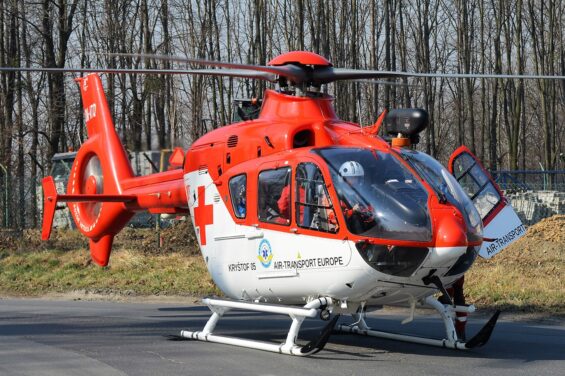 Tři odpolední nehody cyklistů se zásahy vrtulníku